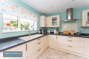 Kitchen- click for photo gallery